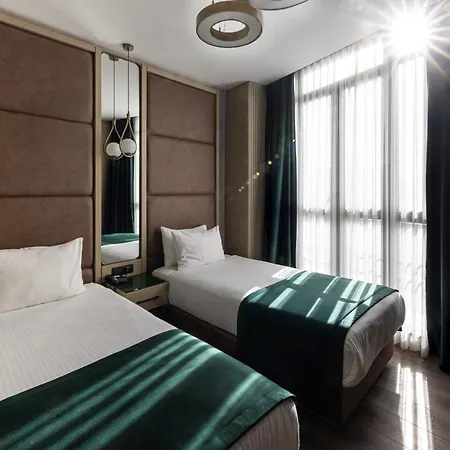 The Nest 호텔 4*