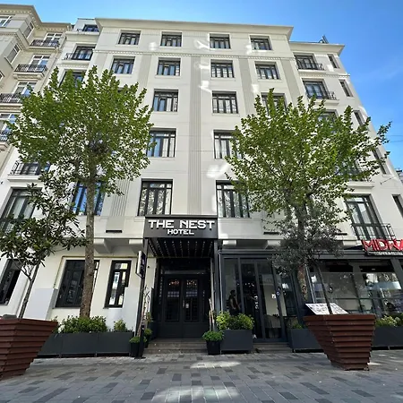 Hotel The Nest 4*