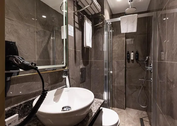 The Nest Szálloda 4*