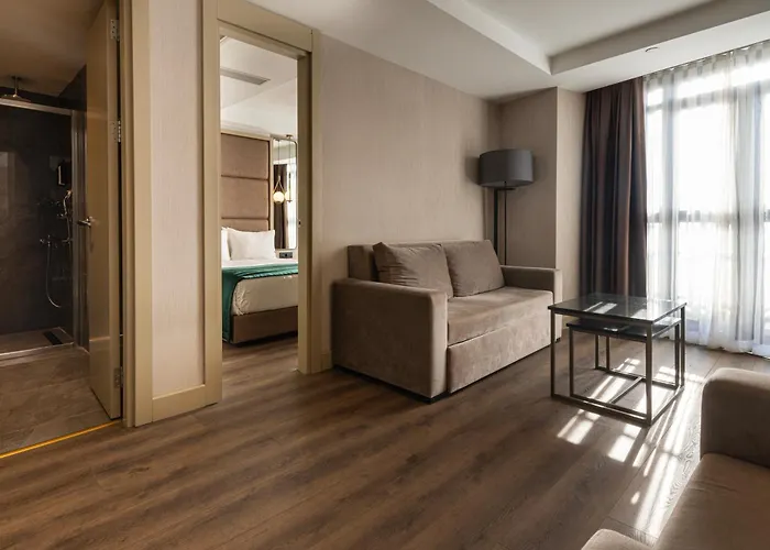 Szálloda The Nest 4*