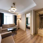 The Nest 4*